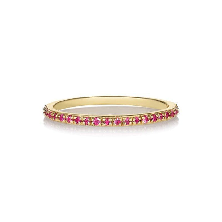 Anpe Atelier Sarah Lil reiner rosa Saphirring aus 14-karätigem Gold mit rosa Saphiren in einem einfachen Goldring, Modell 2468-005-1