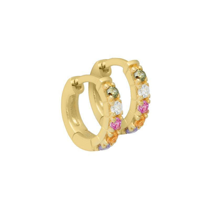 Aqua Dulce Elina Creole aus vergoldetem Silber mit farbigen Steinen, rundes Modell in Nahaufnahme. Modell 3712-3712-1