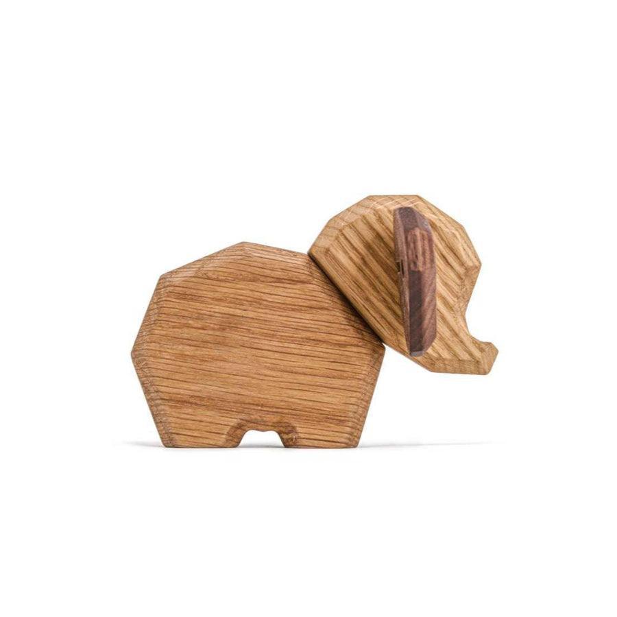 Fablewood Kleiner Elefant aus hellem Holz, stilisierte Figur mit dunklen Details, Modell 9008-9008-1