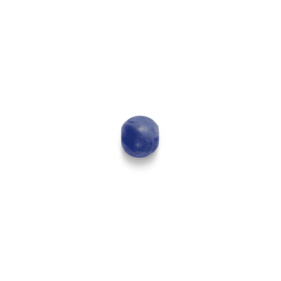 Inner Peace Sodalite Pearl erscheint als runde, blaue Steinperle auf weißem Hintergrund. Modell c124g120-1.