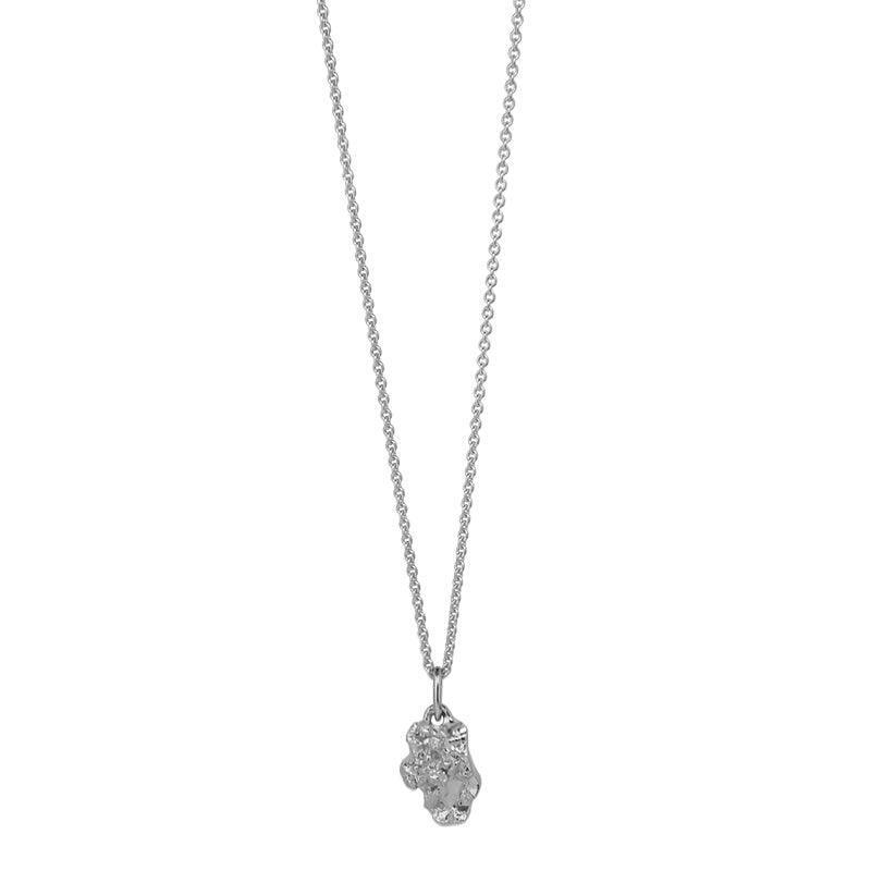 Jeberg Jewellery I Am Gold Petite Halskette mit kleinem, strukturiertem Anhänger in Silberausführung. Modell 40762-1
