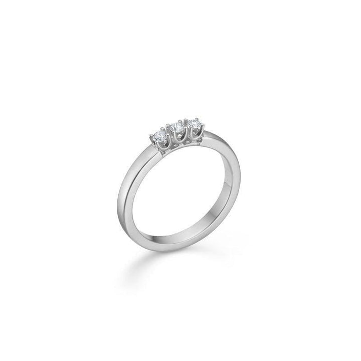 Mads Z 14kt Crown Alliancering Weißgold 0,12 ct mit drei Diamanten in einer Reihe in Weißgold, Modell 1641843-001-1.