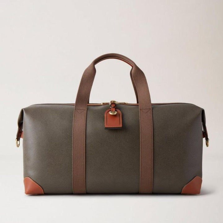 Mulberry Heritage Medium Clipper Weekender-Tasche aus braunem Bioveg-Scotchgrain mit Cognac-Details. Modell HL5136/127Q330