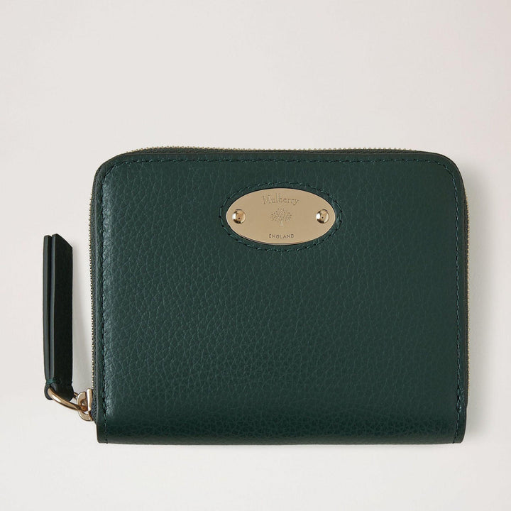 Mulberry Kleines Portemonnaie mit Reißverschluss aus dunkelgrünem Leder mit goldfarbener Plakette auf der Vorderseite. Modell RL5680-205Q633