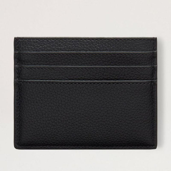 Mulberry Das Zipped Credit Card Slip Small Classic Grain Black zeigt ein stilvolles Kartenetui aus schwarzem, geprägtem Leder. Modell RL6466/205A100