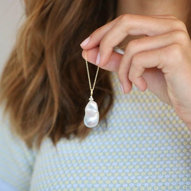 Ro Copenhagen 18kt Fryd Barok Perle Vedhæng Diamanter - Vedhæng - 108637