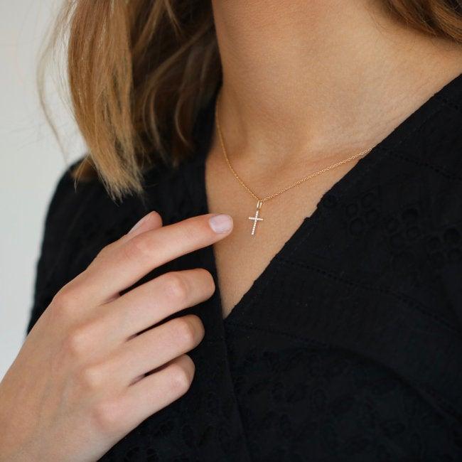 Ro Copenhagen 18kt Rock Classic diamant kors vedhæng i hvidguld, forside, model 91108