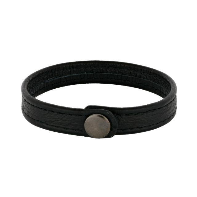 Son of Noa Herrenarmband aus schwarzem Leder mit einfachem Druckknopfverschluss. Modell 80410029121-001-1